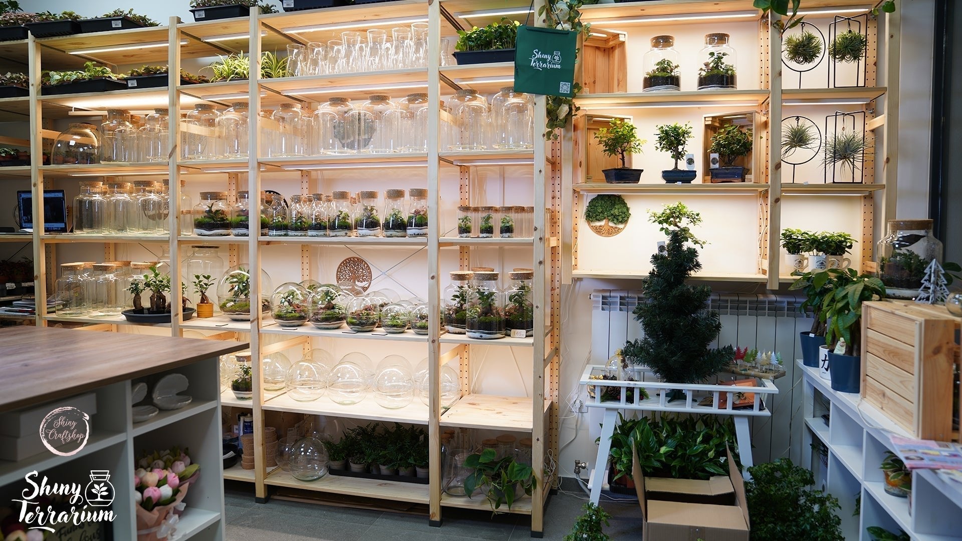 Нашият магазин - Shiny Craftshop - Shiny Craftshop