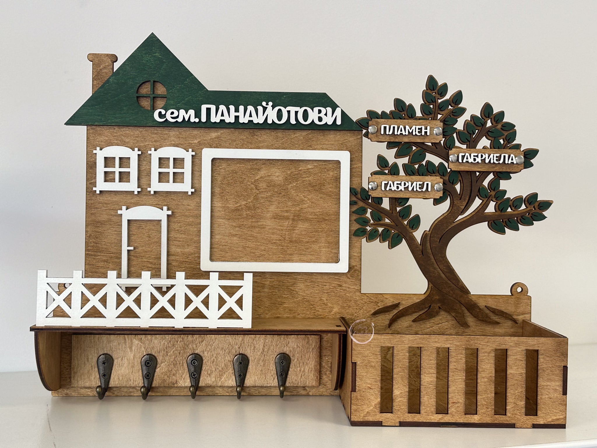 Дървена къщичка за ключове - Shiny Craftshop